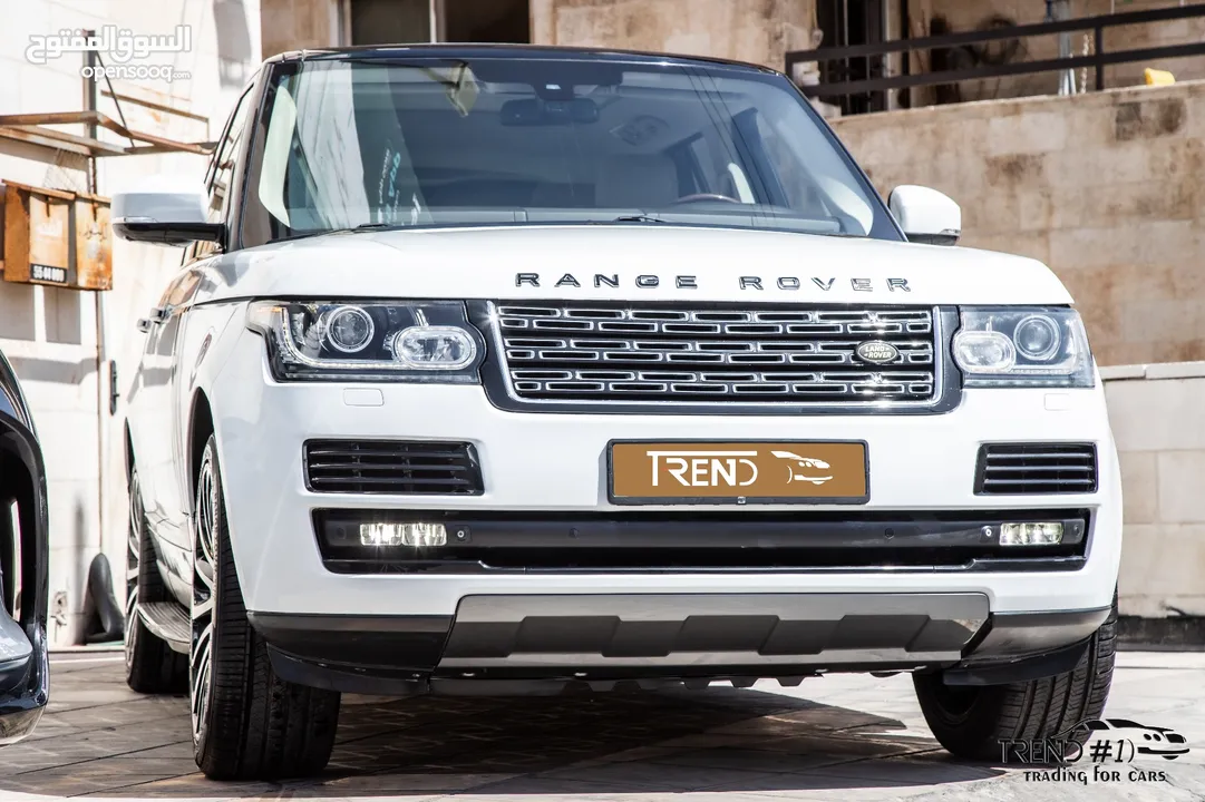 Range Rover Vogue 2015 Hse  وارد الشركة و قطعت مسافة 83000  كم فقط