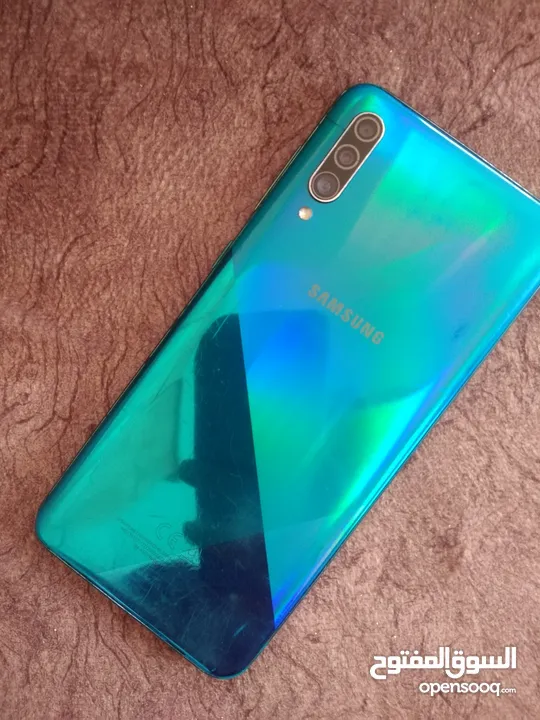 Galaxy a30s للبيع او البدل بأيفون 7+ او اعلى 64gb