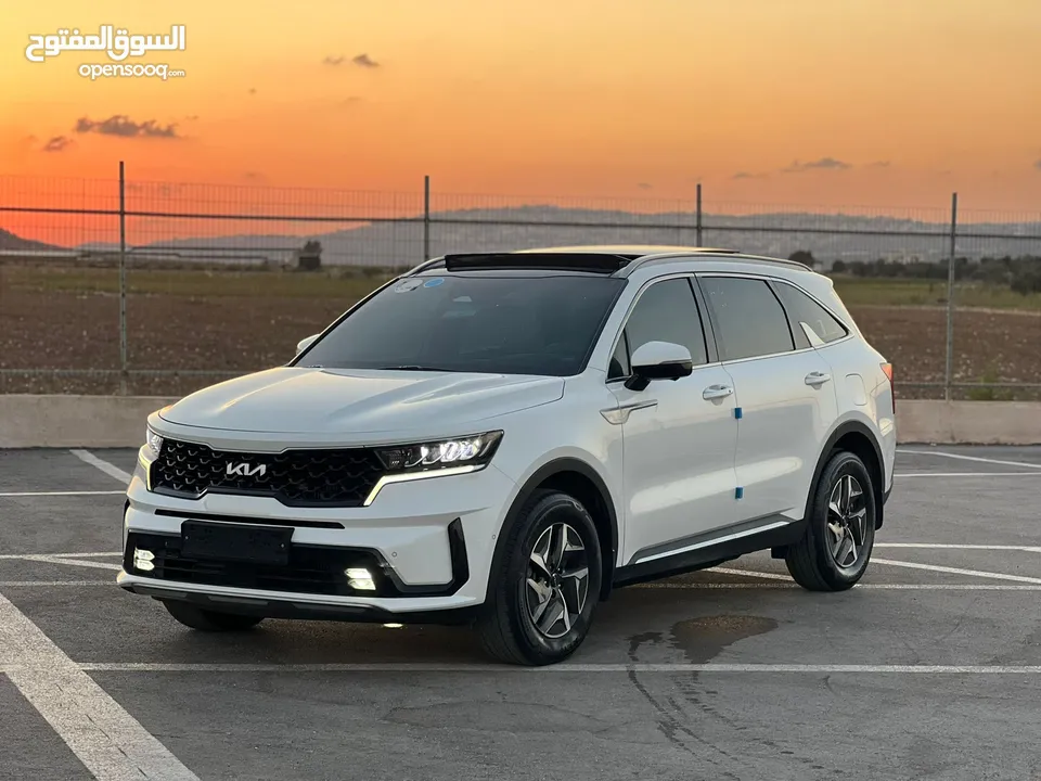 كايا سورينتو 2022 /فل الفل  فتحة سقف بانوراما  2x4 ///240Hp بنزين + كهرباء  ( Haybrid) 1600cc