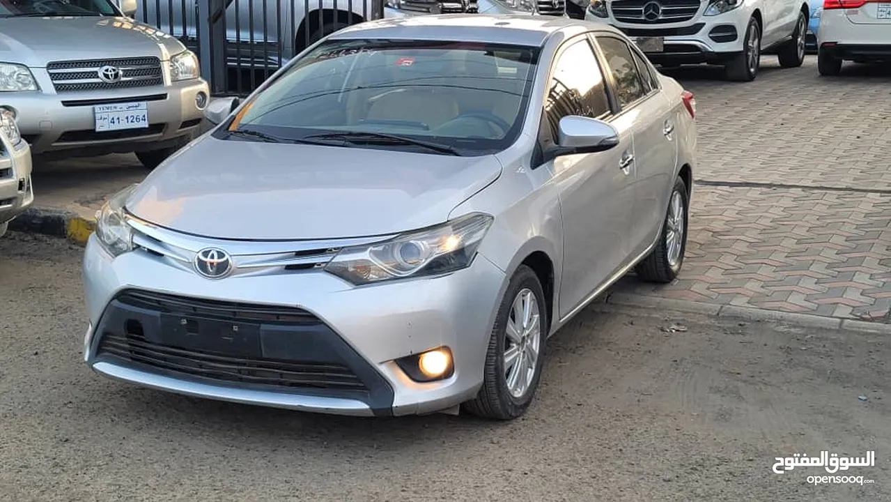 سيارة  TOYOTA  ( yars )  تويوتا يارس 2015  فل كامل رقم 1