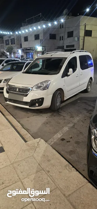 بيجو بارتنر 7 ركاب ترخيص 2017