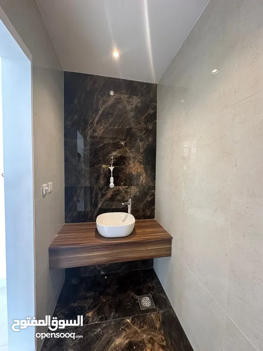 شقه غير مفروشه للايجار في دير غبار ( Property 43160 )-175093140