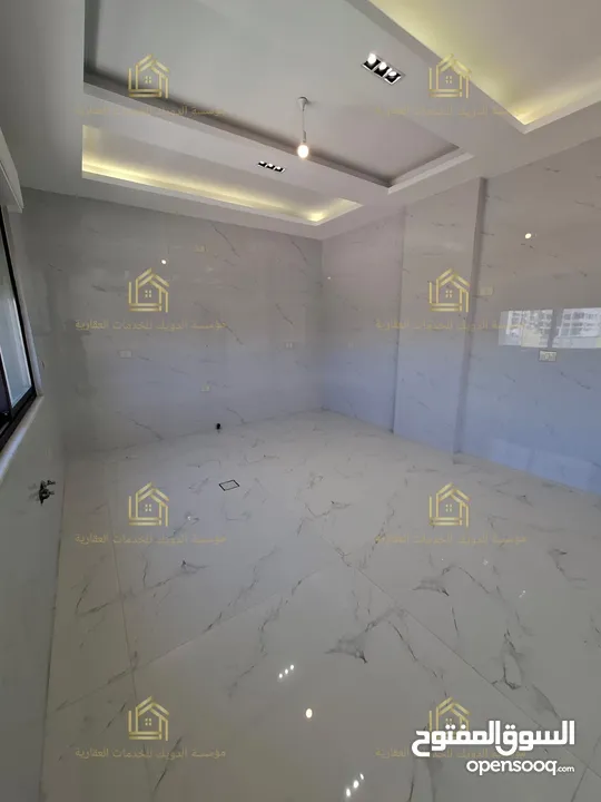 شقة جديدة - لم تسكن - خلدا - 4نوم 2ماستر - ارضية - ترس بإطلالــــه مميزة