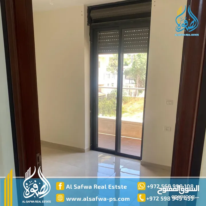 دوبلكس راقي و مميز جدا مناسب لعائلات  عماره صغيره جديده وهادئه وجيران هادئين
