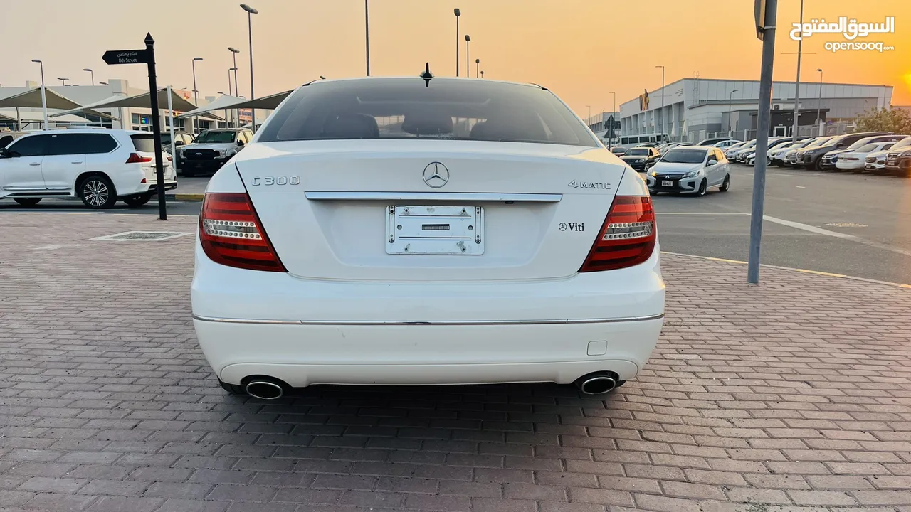 MERCEDES C300 2013 FULL OPTION