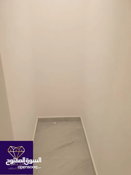 شقة شبه أرضية فخمه ومميزة لم تسكن لقطه وبسعر مغري جداا يا بلاش عرض خاص ع اخر شقة ضاحية الرشيد