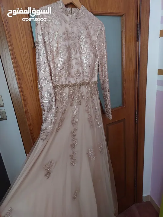 فستان سهرة حجاب ، ماركة setrms,مبطن كامل،فخم جميل جدا،  بحالة ممتازة ، سايز 40