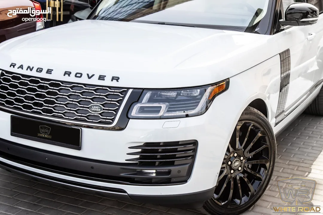 Range Rover Vogue Hse 2020 Plug in hybrid Black Edition   السيارة وارد امريكا