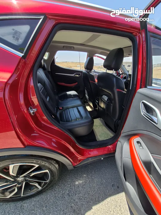 سيارة MG zs trophy مميزة جدآ بحالة الوكالة للبيع  استعمال سيدة  تيربو بنزين  صيانة دائمة بوكالة MG