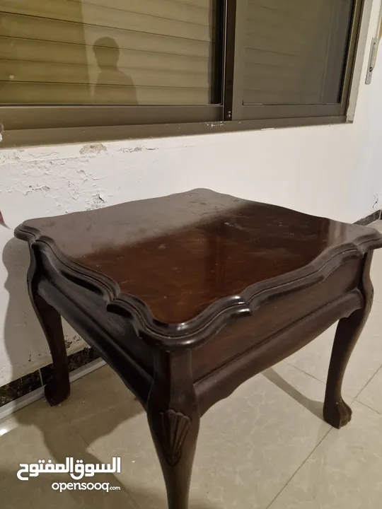 طاولة مجلس