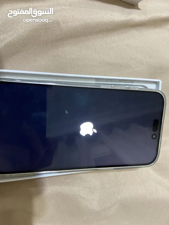 İphone 16 pro max   صيني  جديد  ( تم فتح العلبه لتصوير )فقط مساحه 1تيرا  مع كفر شفاف