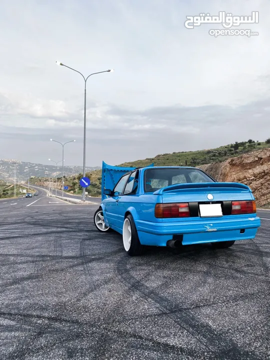 BMW كوبيه موديل 1990 للبيع