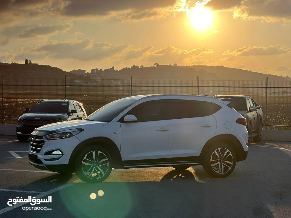 هونداي توسان /2015  ديزل اتوماتيك بدون فتحة