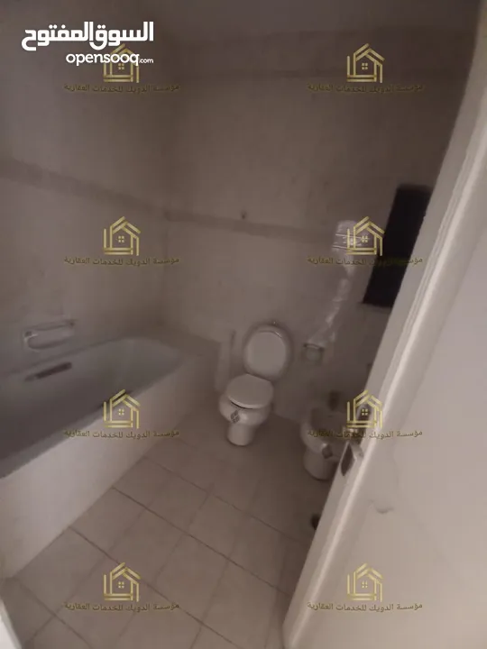 فيلا للايجار .. يوجد خيارات اخرى Villa for rent.. other options available / V152