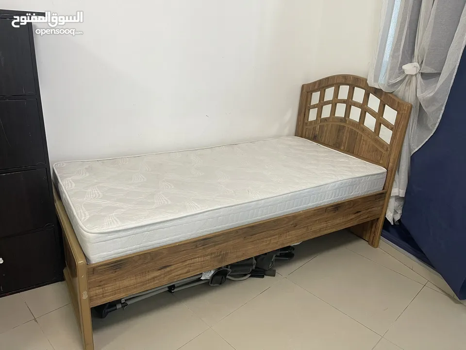 Single bed for sale