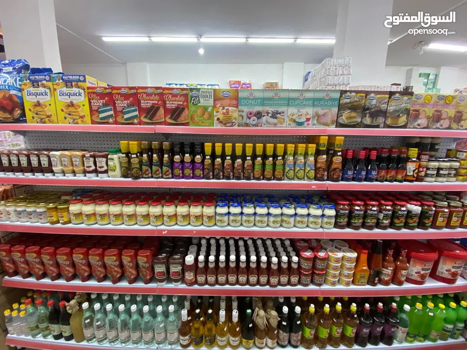 سوبر ماركت كبير مع ملحمة للبيع بسعر مميز في رام الله