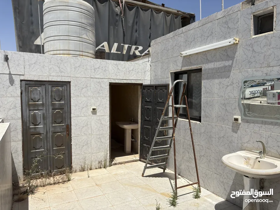 معرض في المنطقة الحرة