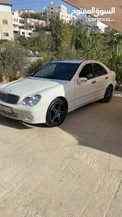 مرسيدس c200 2007