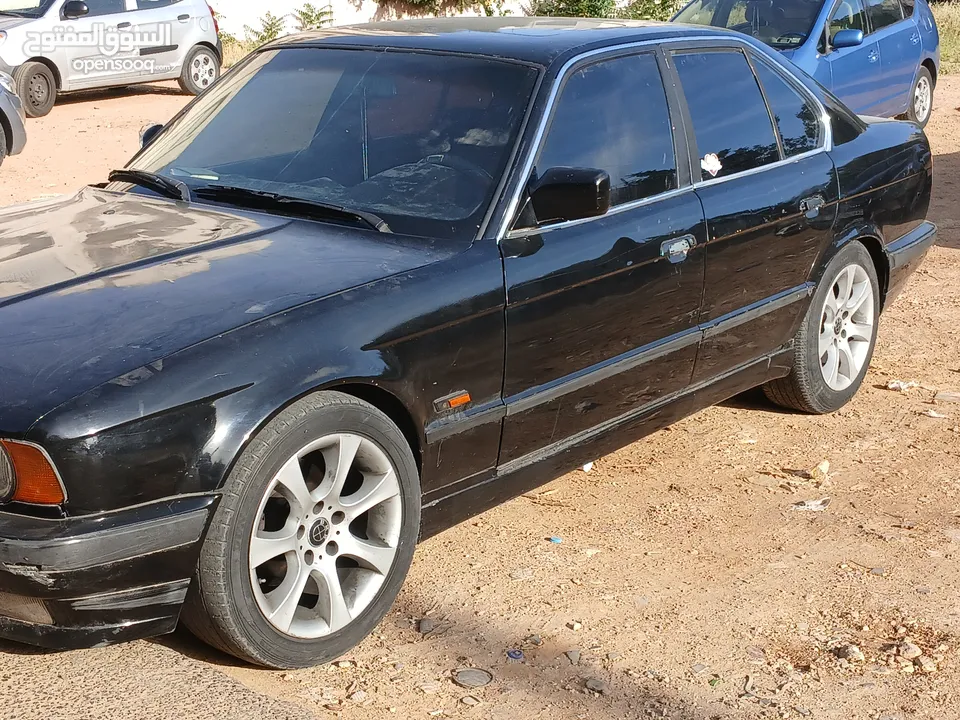 bmw E-34  520 للبيع