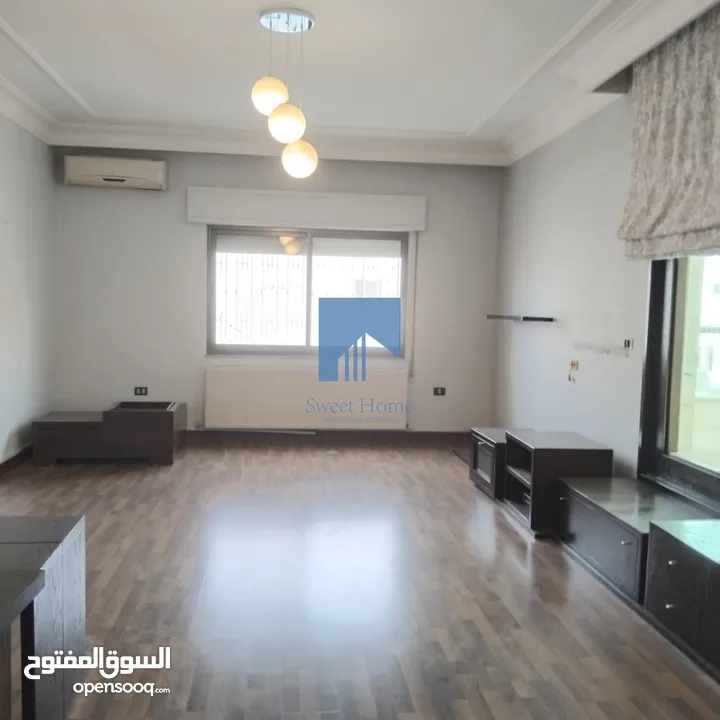 شقة طابقية مميزة للبيع في أم أذينة  -  قرب أبراج السادس طابق ثاني 320م تشطيب سوبر ديلوكس
