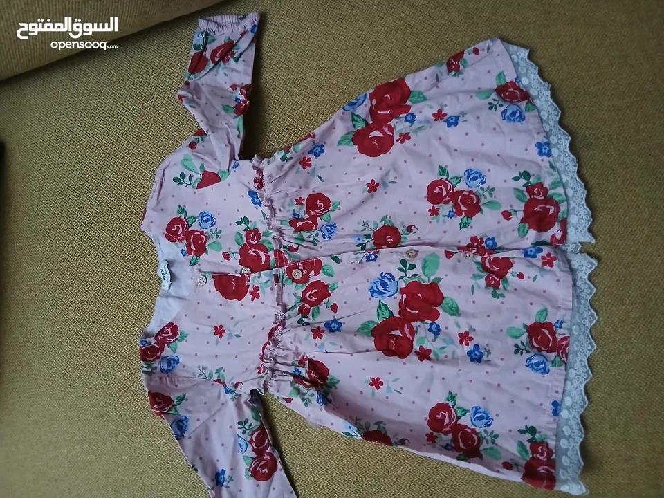 ملابس بناتي
