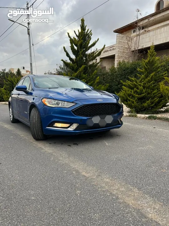 Ford Fusion 2018 SE ايجار اسبوعي وشهري