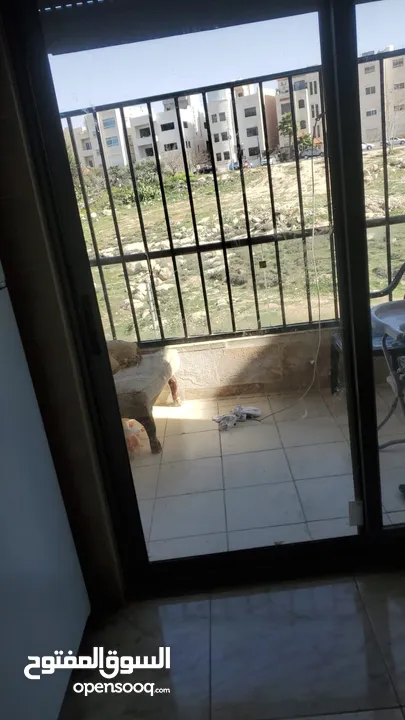 شقة للبيع في ابو نصير حي أمانة بسعر مغري وقابل للتفاوض للجادين فقط