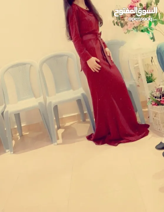 فساتين للبيع