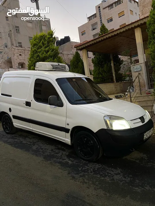 بيجو بارتنر ثلاجة 2011 للبيع
