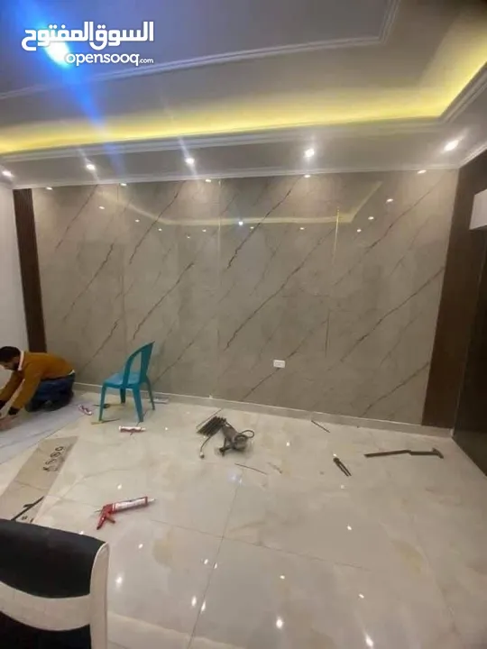 #رول  بديل الرخام الطول 2.80 م العرض 1.20  السماكة 3 ملم  مصنوع من الفوم واللاصق منه وفيه للجدران