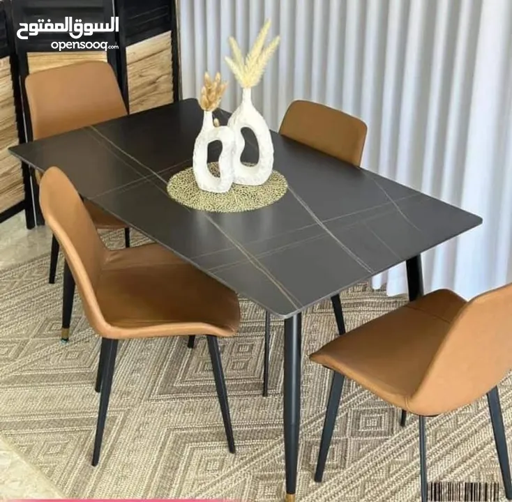 طاولة سفرة جرانيت مع 4 كراسي جلد حديد مجلفن