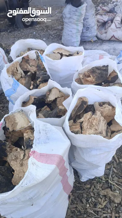 حطب زيتون يابس لمطاعم الزرب
