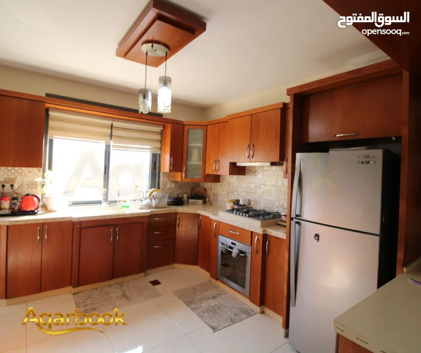 شقة للبيع بموقع حيوي ومميز جداً!  المصايف – بالقرب من مدرسة الأوائل