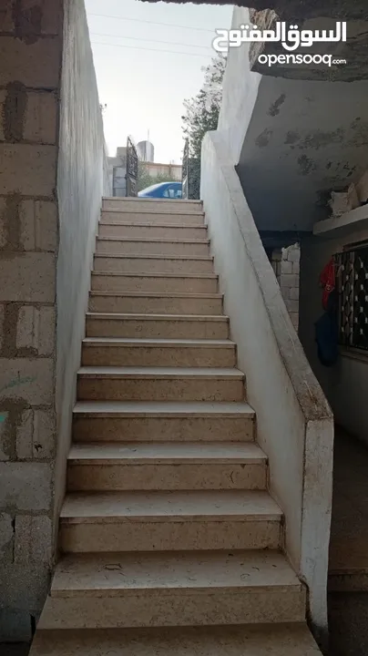 بيت مستقل طابقين