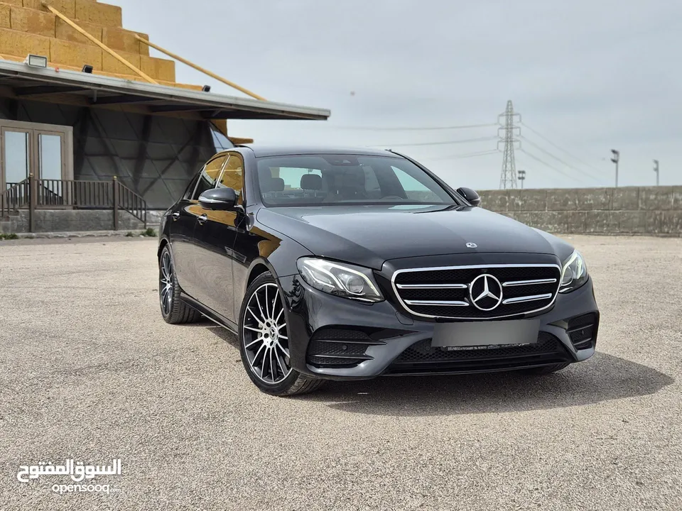 بنزين E350 2020  ب فل مواصفات اعلى صنف  ممشى قليل جدا فقط 55.000 الف كيلو  وارد غرغور فحص كامل
