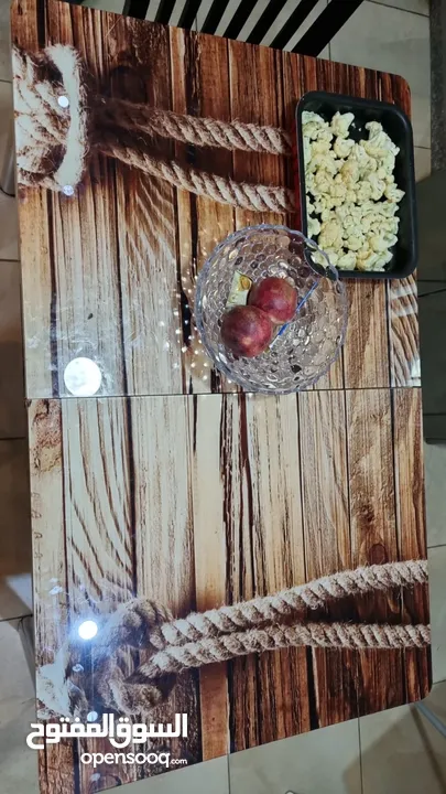 طاولة سفرة مع 6 كراسي