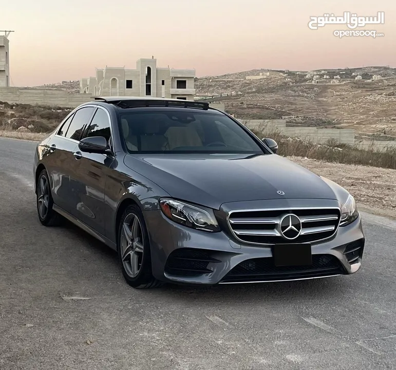 مرسيدس بنز E300 بنزين بحالة الوكالة