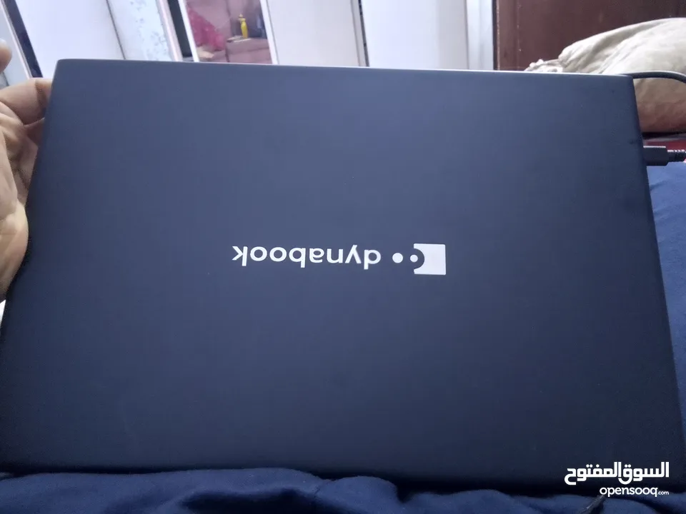 الجهاز هو من فئة الأعمال (Business-Class) التابعة لشركة Dynabook اليابانية، وهي استمرار لخط أجهزة To