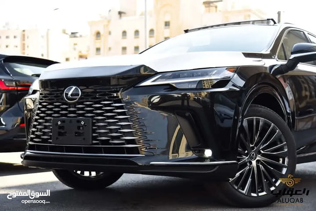 لكزس RX350 L2 2024 مع الميزات المتطورة والفخمة لون اسود ميتالك مميز