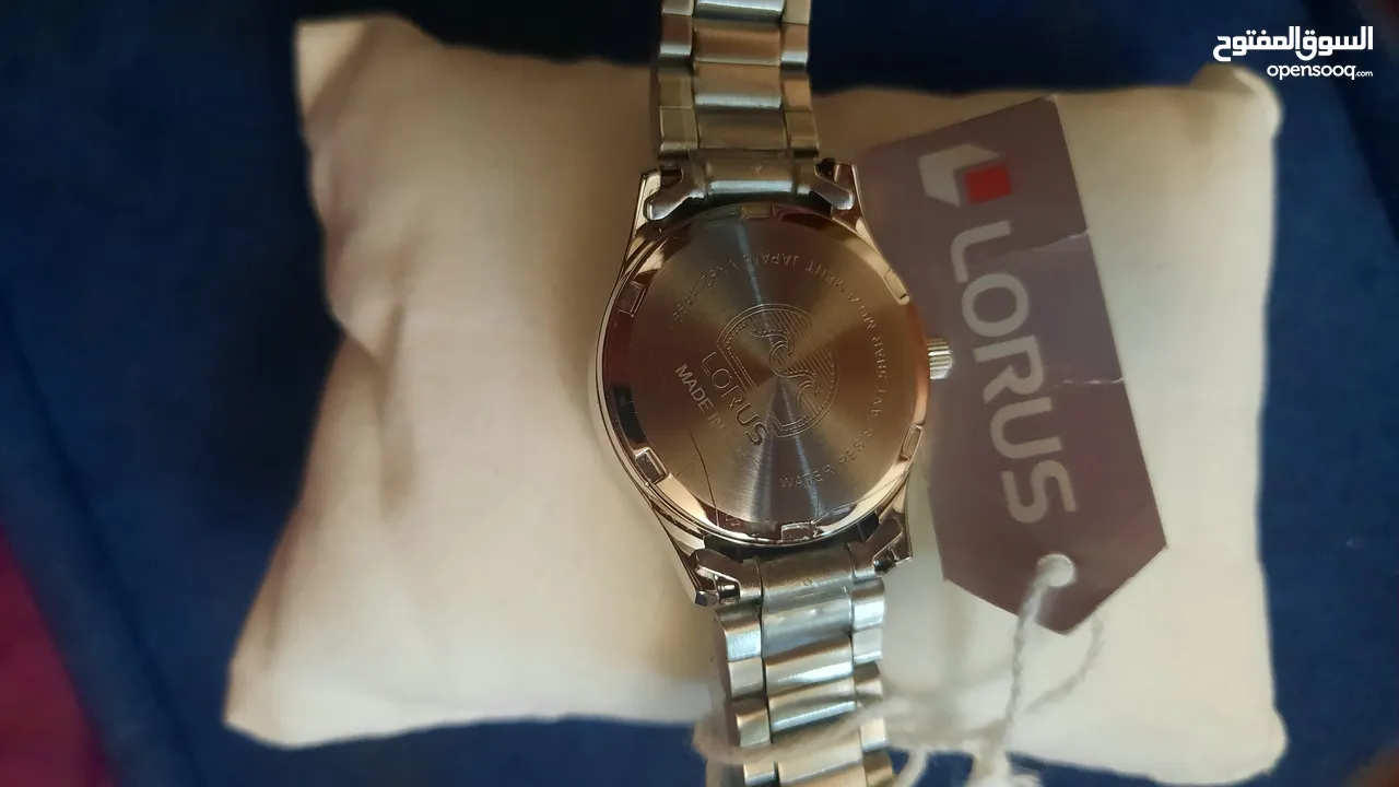 " ساعه لوروس  LORUS WATCH" لون سيلفر  .. جديدة أصلية ياباني غير مستعملة للبيع بحاله ممتازه ..