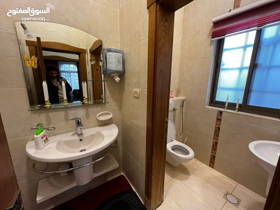 فيــلا مميزة للبيع –  طريق المطار  - خلف مدارس الشويفات