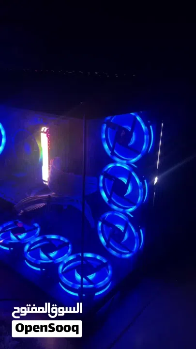 للبيع بي سي مواصفات قويه يشغل جميع الالعاب بجوده عاليه نظيف 100% شغل واللعب (الجاد مابنقص وياه)