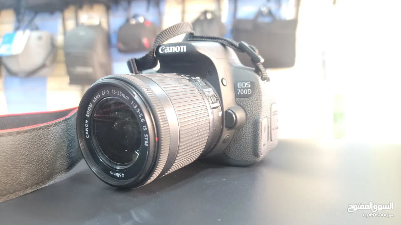 كاميرا كانون الرهيبة  دي 700 ... CANON EOS 700D شبه جديد وخالية من الخدوش