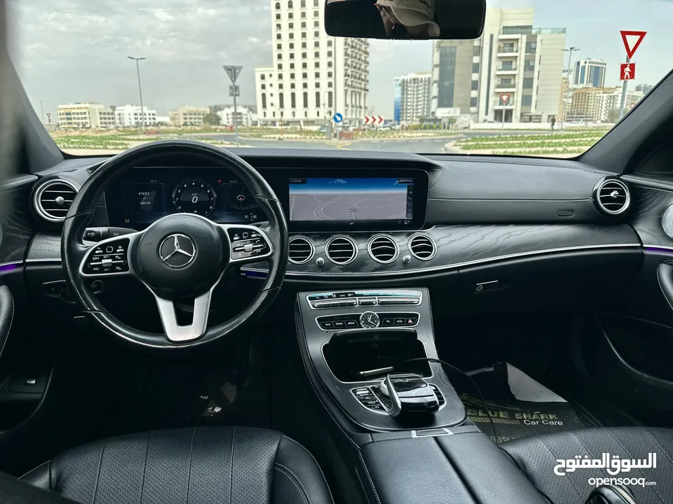 2020 Mercedes E300. free warranty /مرسدس اي 300 نظيف جداً 2020