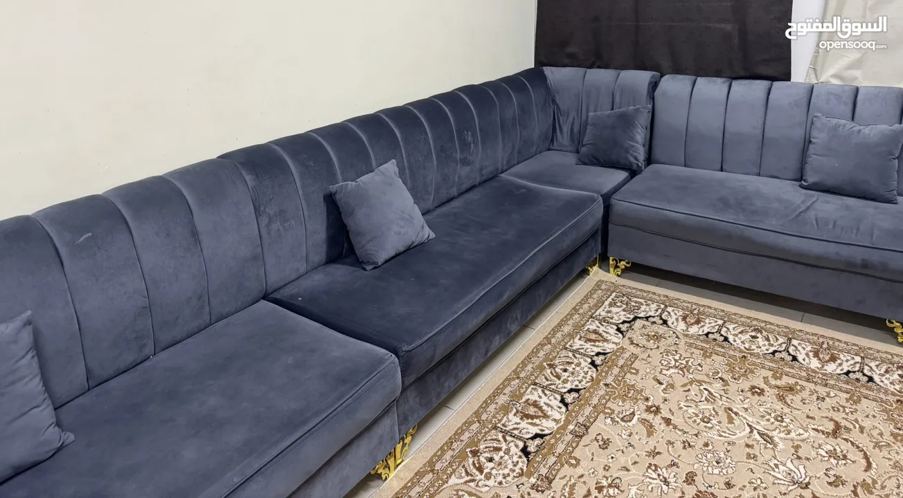 جلسة كنب جميلة وبحالة ممتازة استعمال خفيف Custom made Sofa 4x4x4