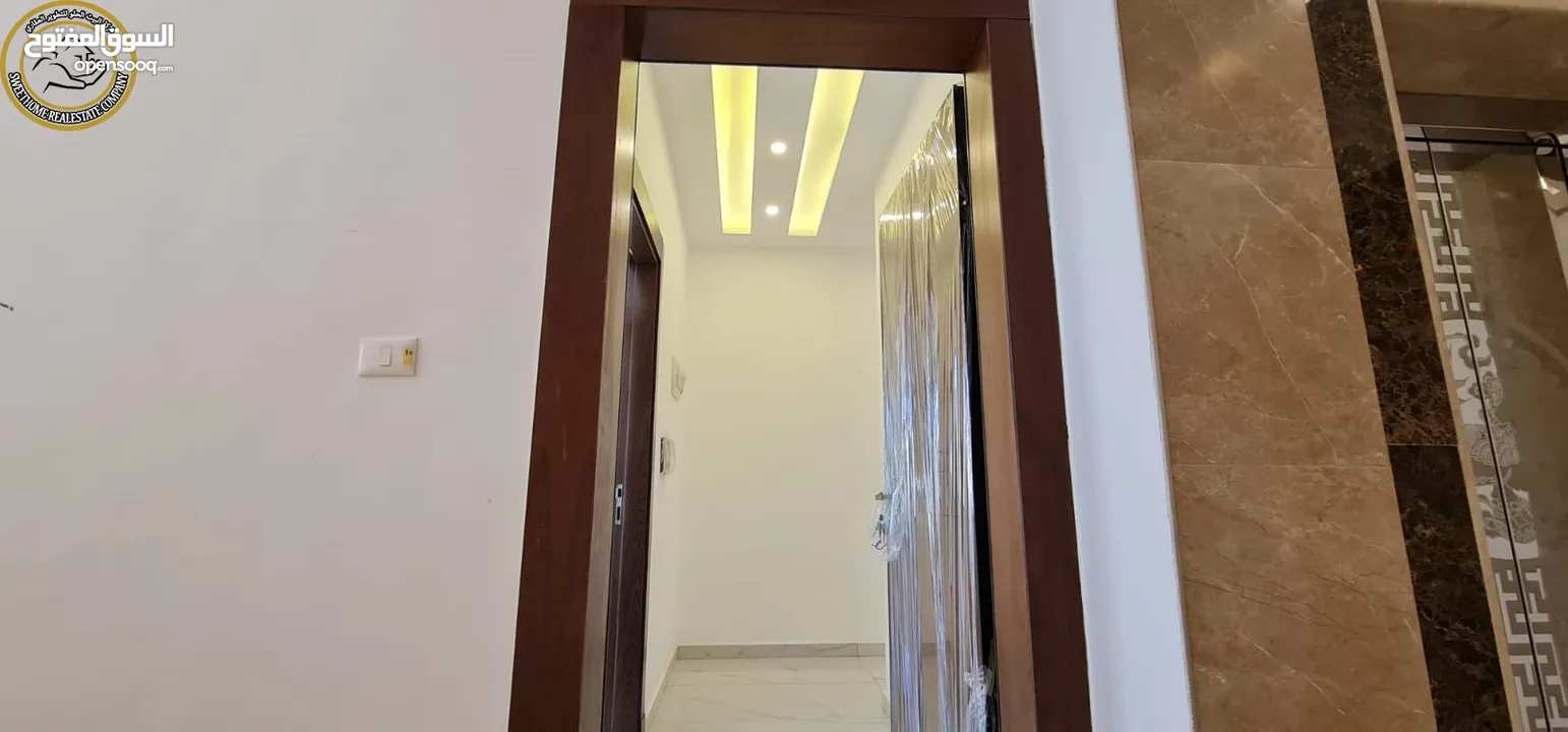 شقة فاخرة للبيع بأجمل أحياء الصويفية طابق ثالث مع روف دوبلكس 153م تشطيب سوبر ديلوكس لم تسكن