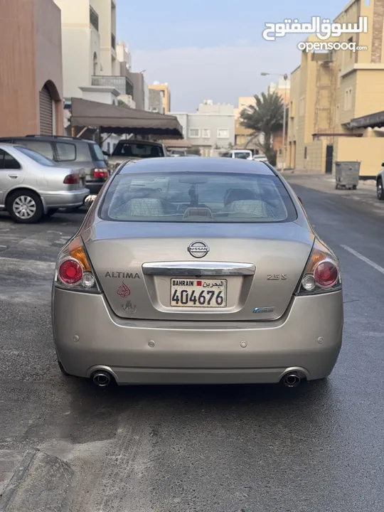 Nissan altima 2012