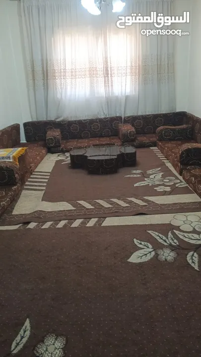 قعدة عربية نظيفه
