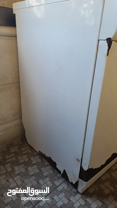 غسالة صحون سامسونج تعمل ولكن تحتاج إلى صيانة
