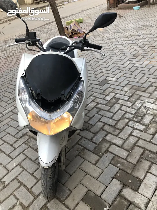 125 PCX 2016